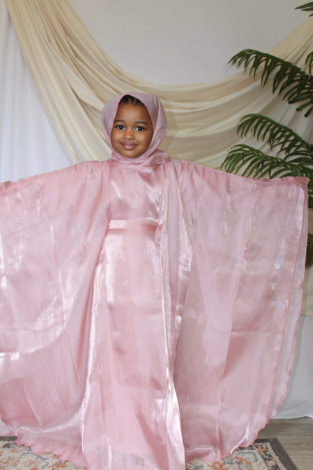Ayrah Farasha abaya featuring a wide and graceful cut