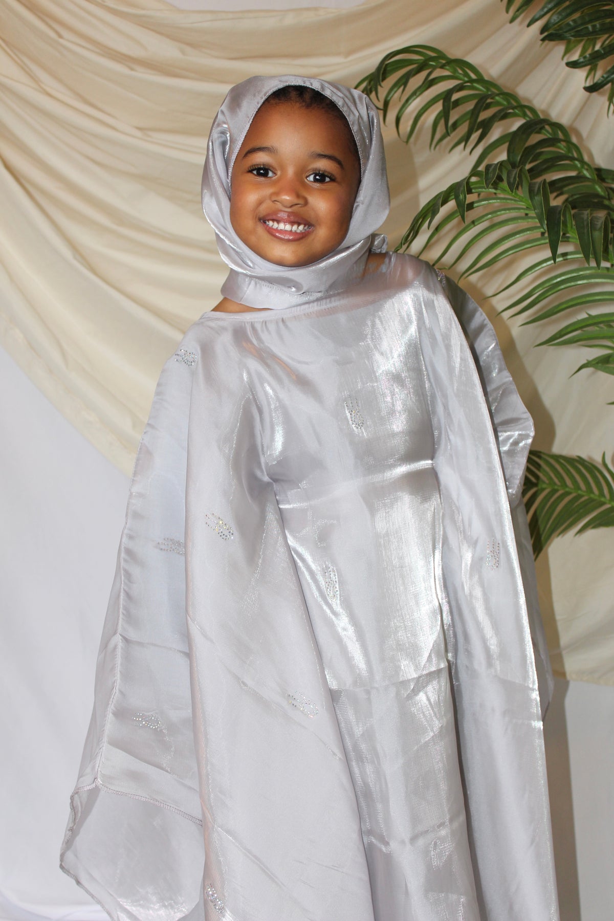 Ayrah Kids Farasha organza abaya with matching hijab Light grey