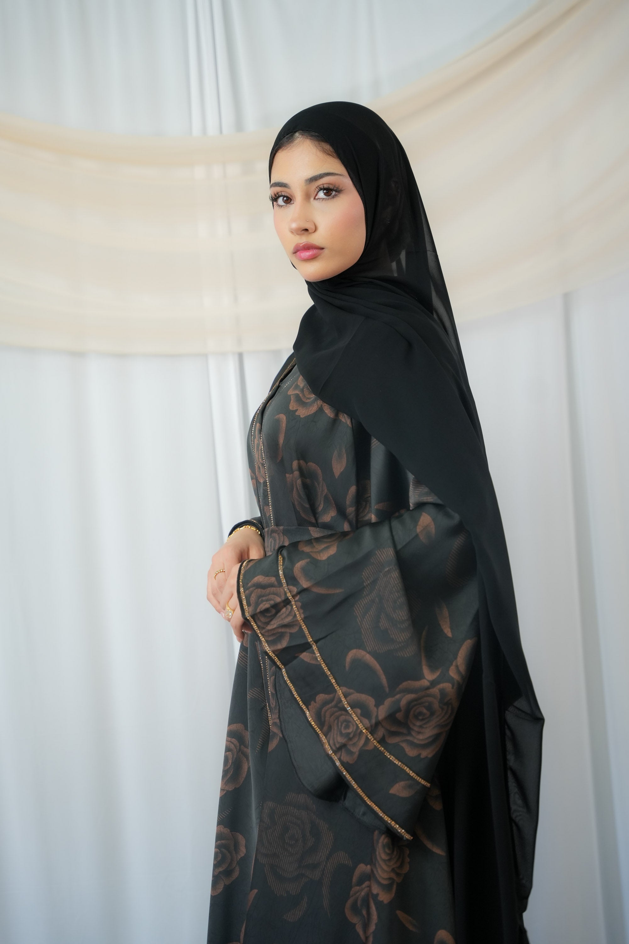 Warada Abaya
