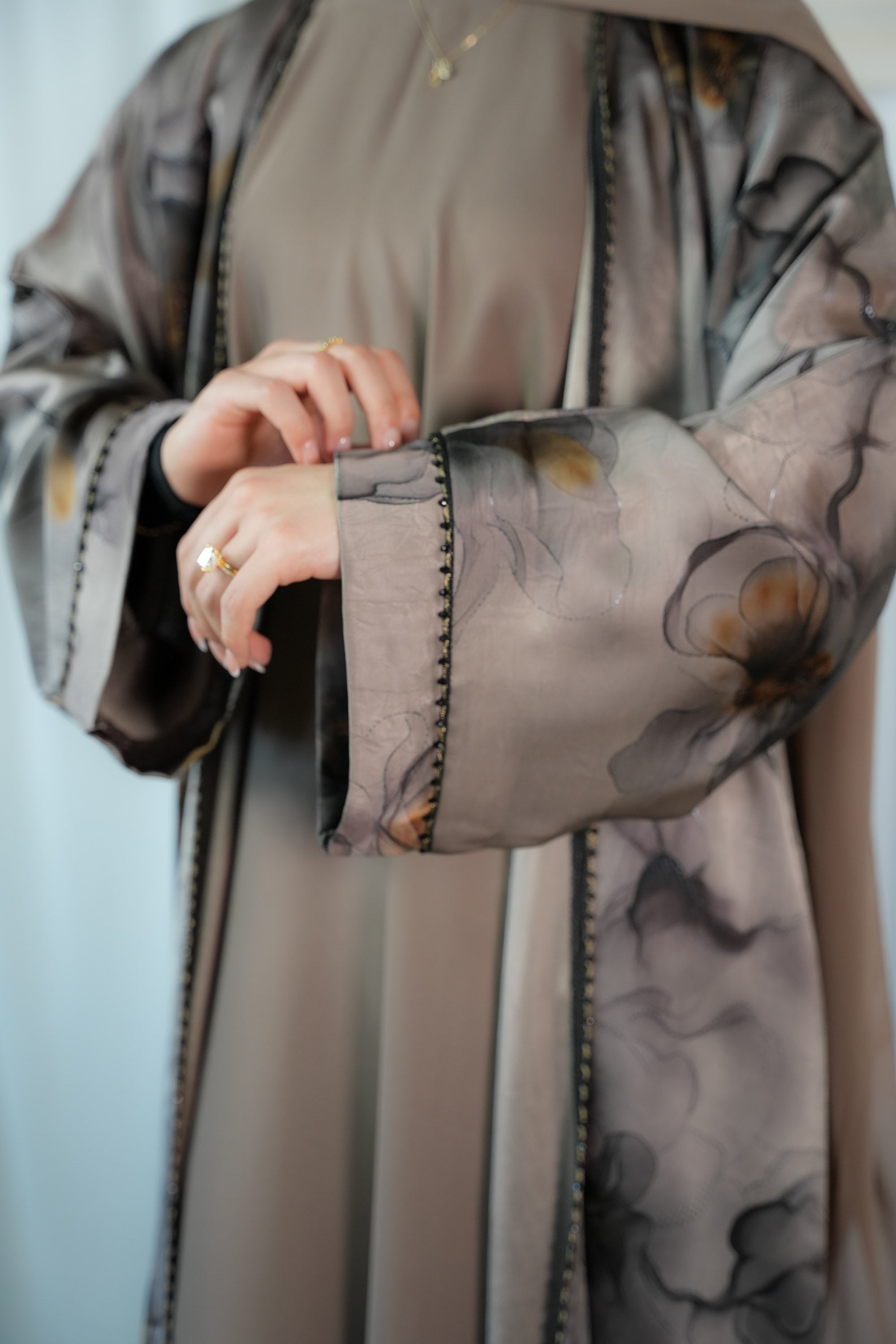 Sidra Abaya