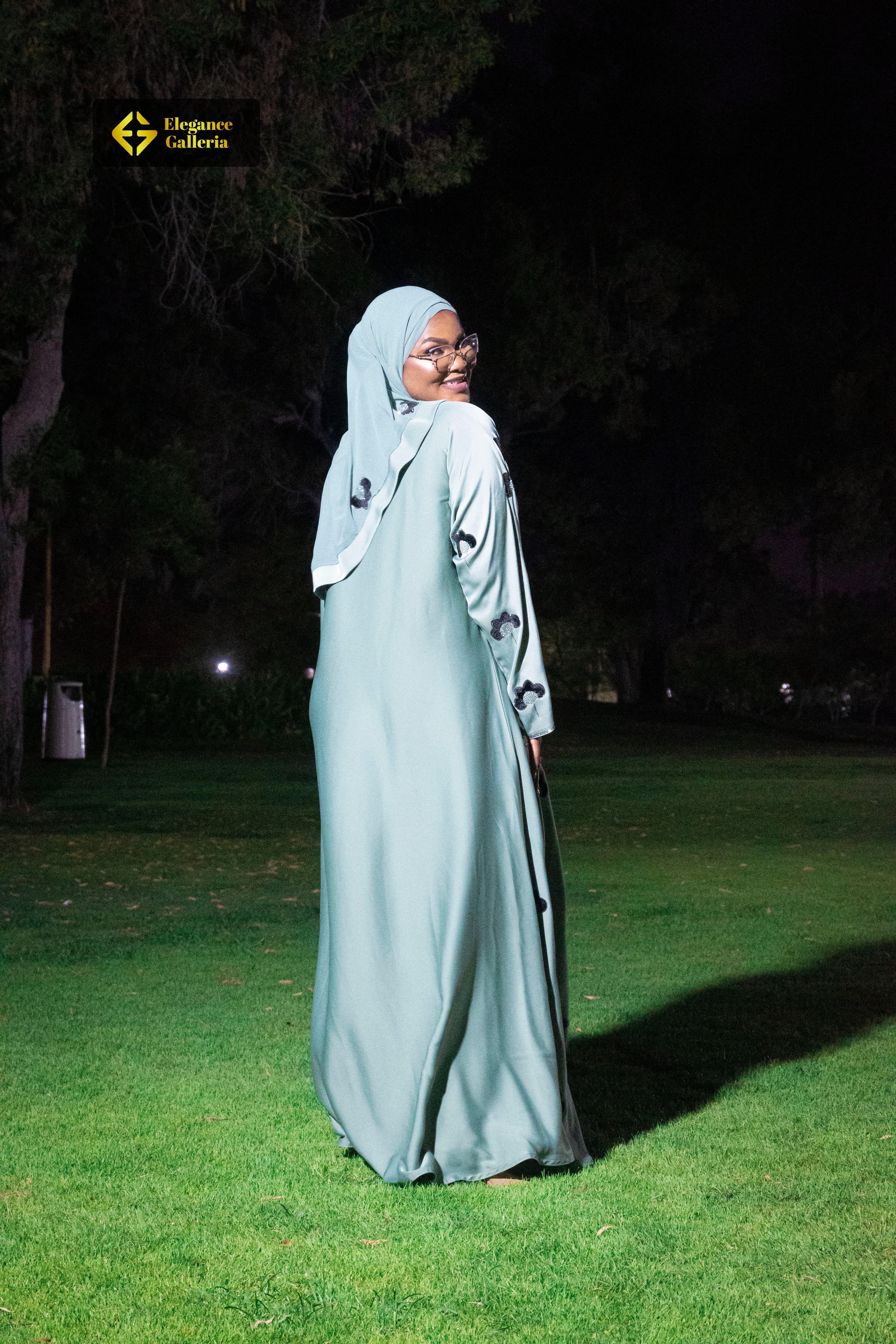 Waraqah Abaya