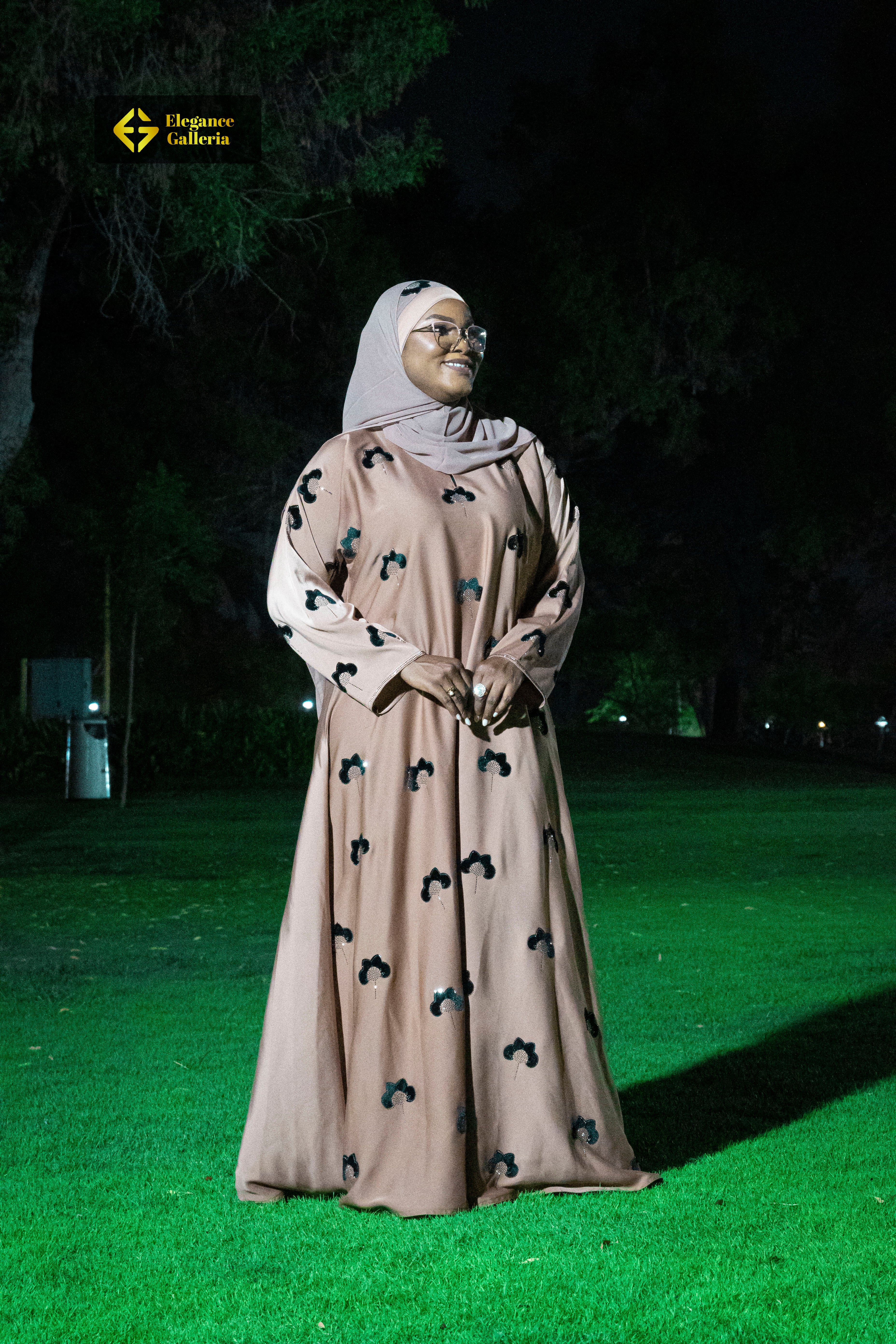Waraqah Abaya