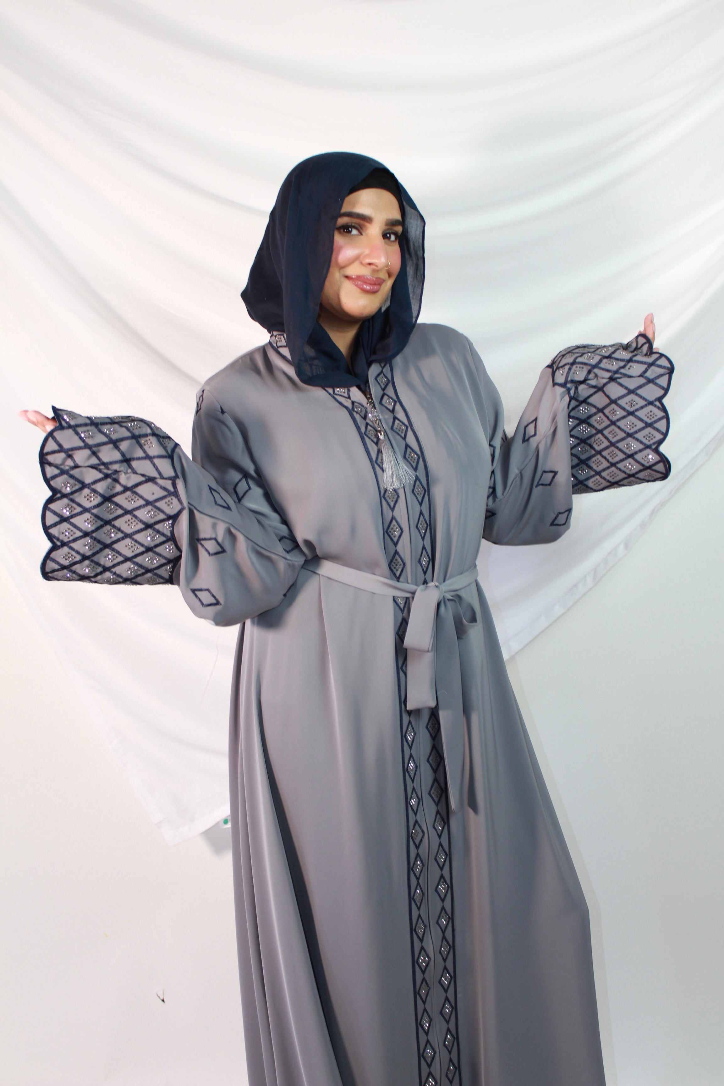 Mahnoor Abaya