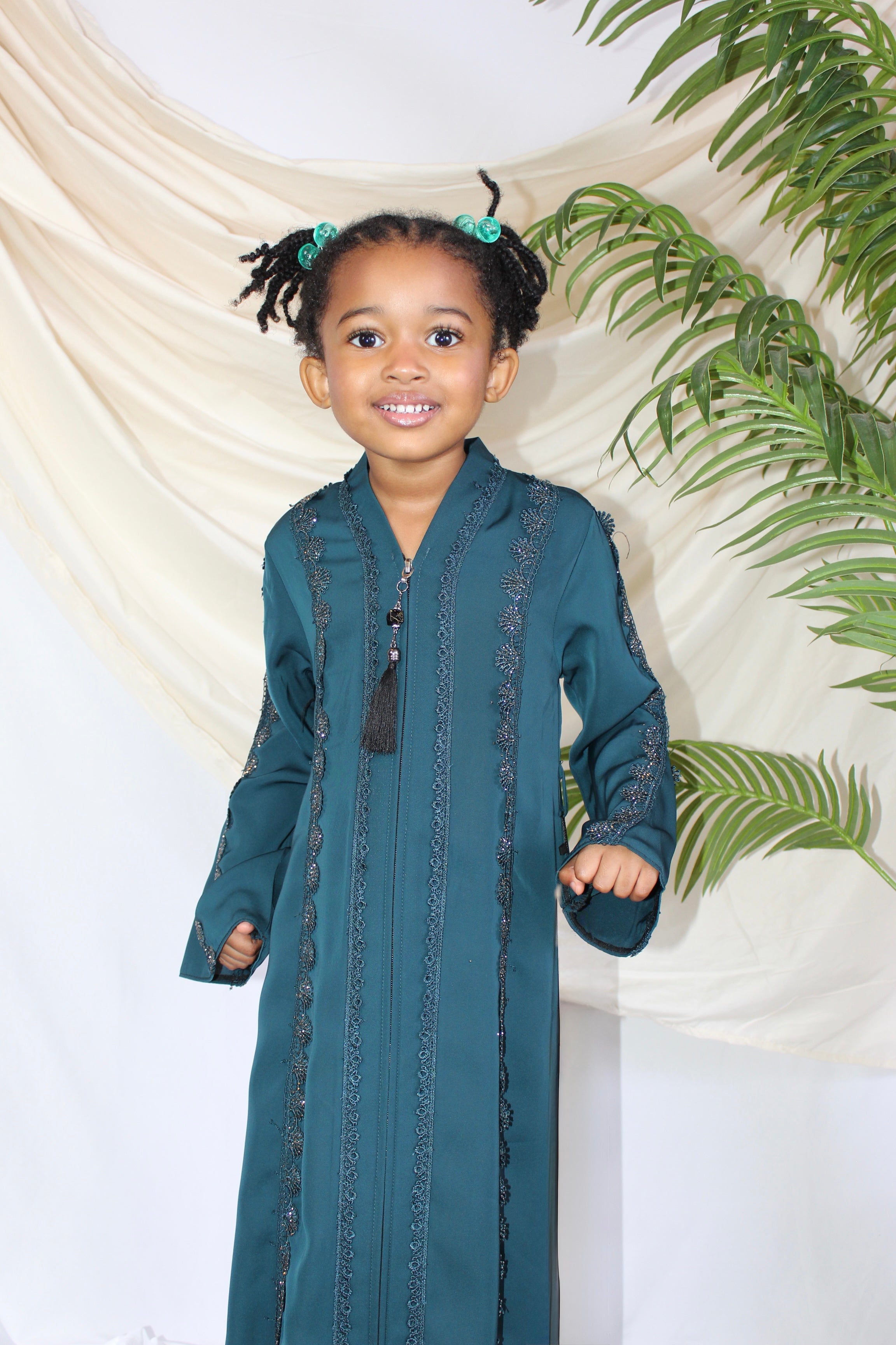 Enaaz Abaya