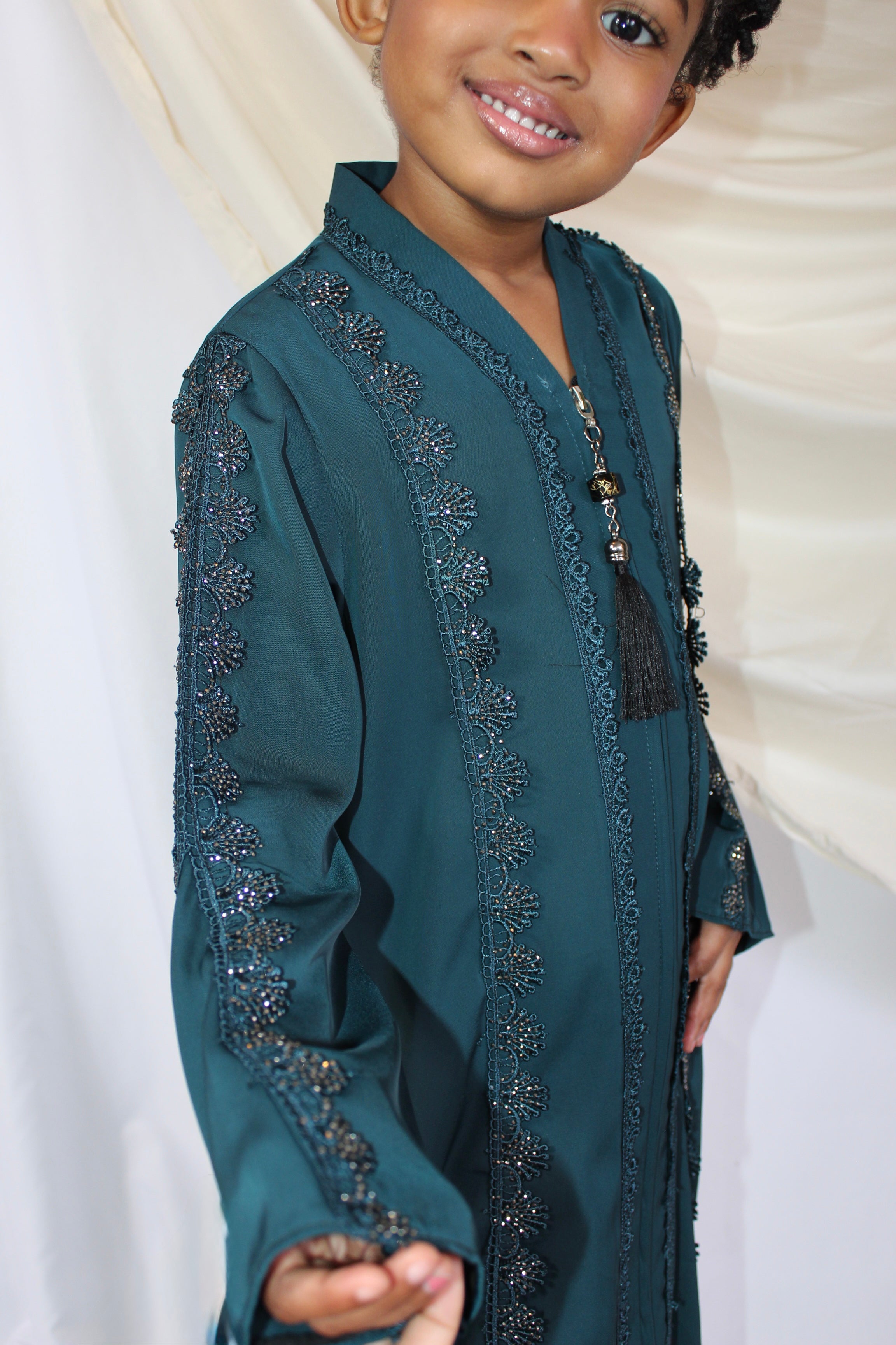 Enaaz Abaya