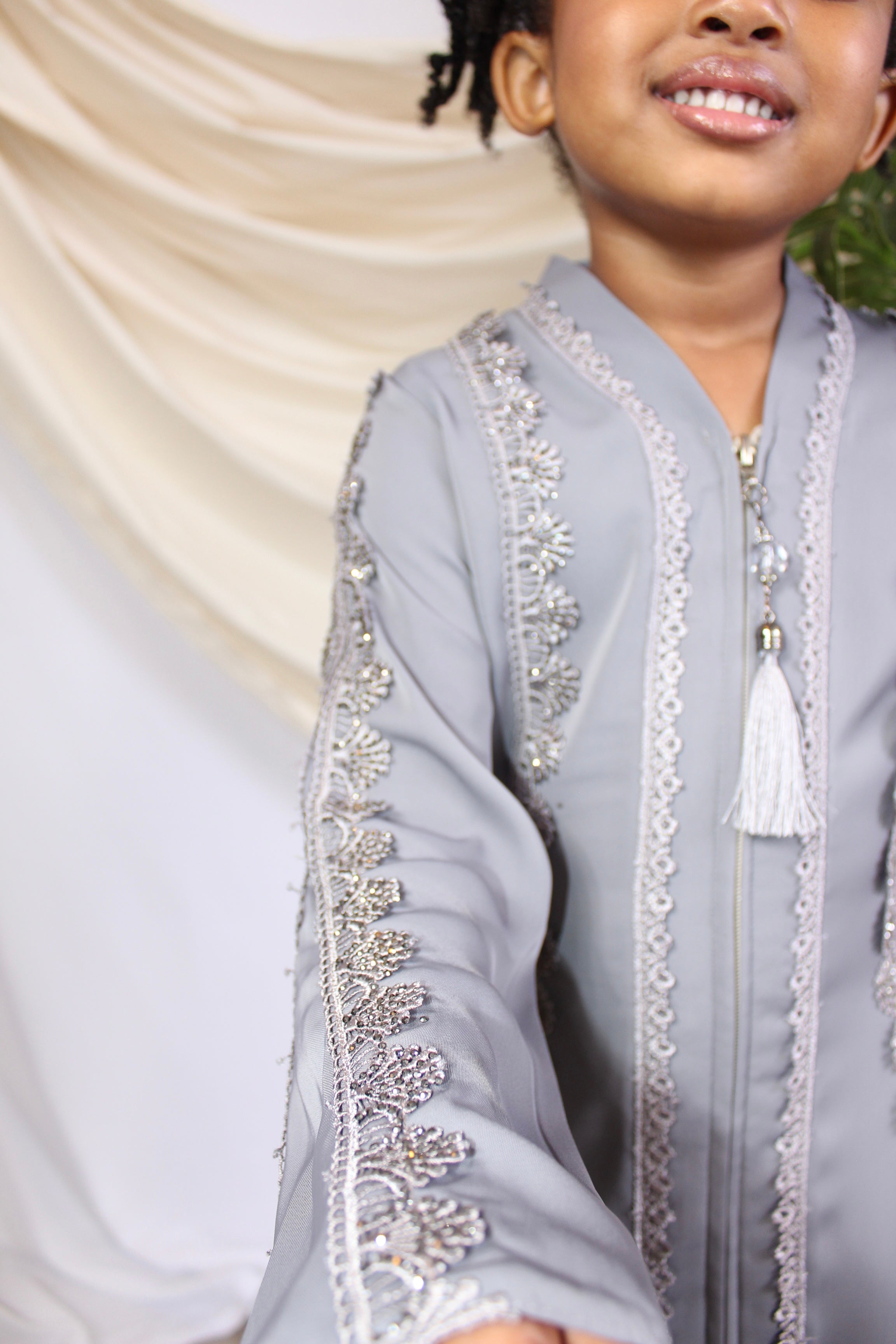 Enaaz Abaya