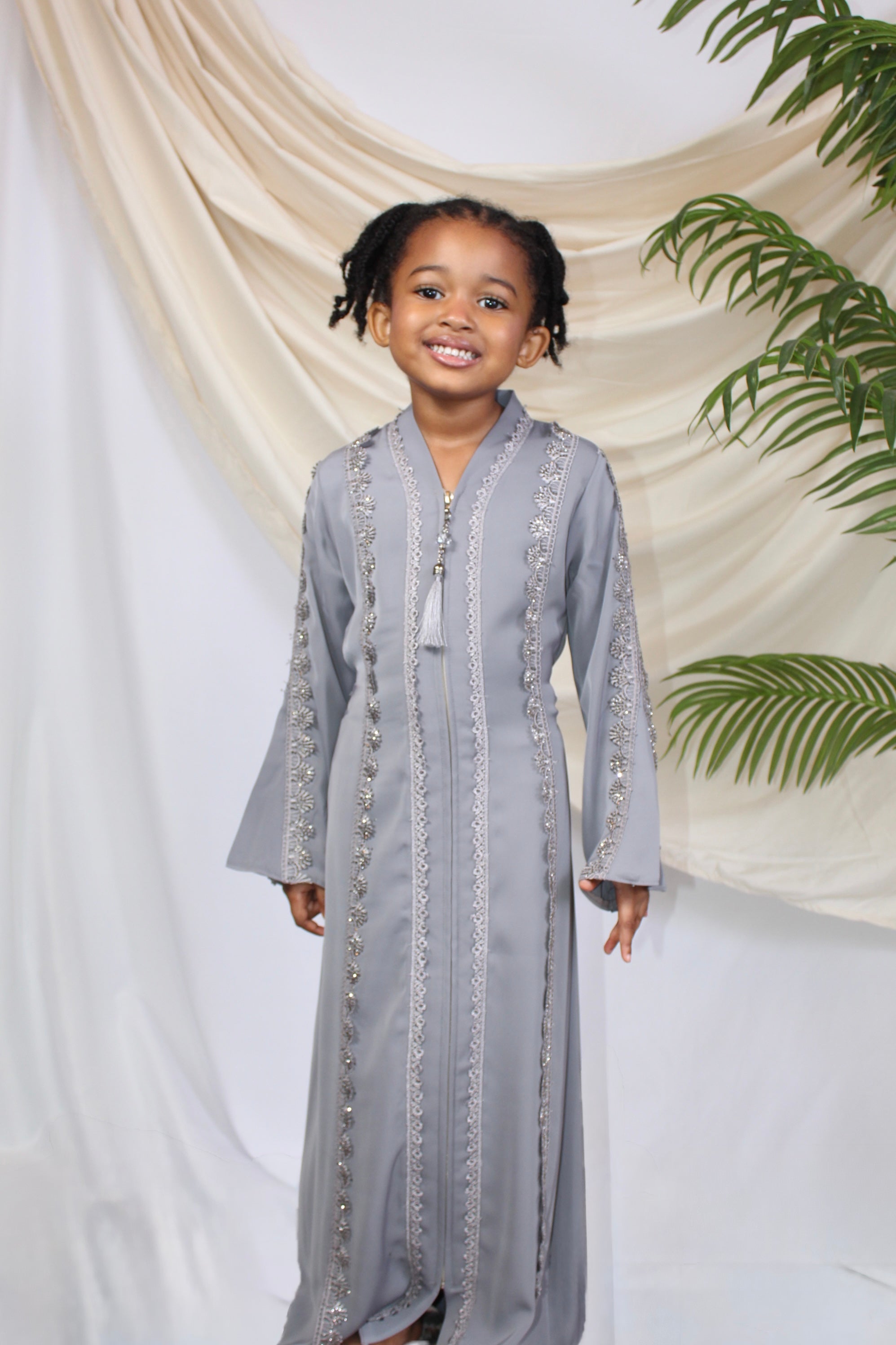 Enaaz Abaya