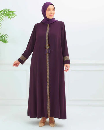 Zeenat Abaya