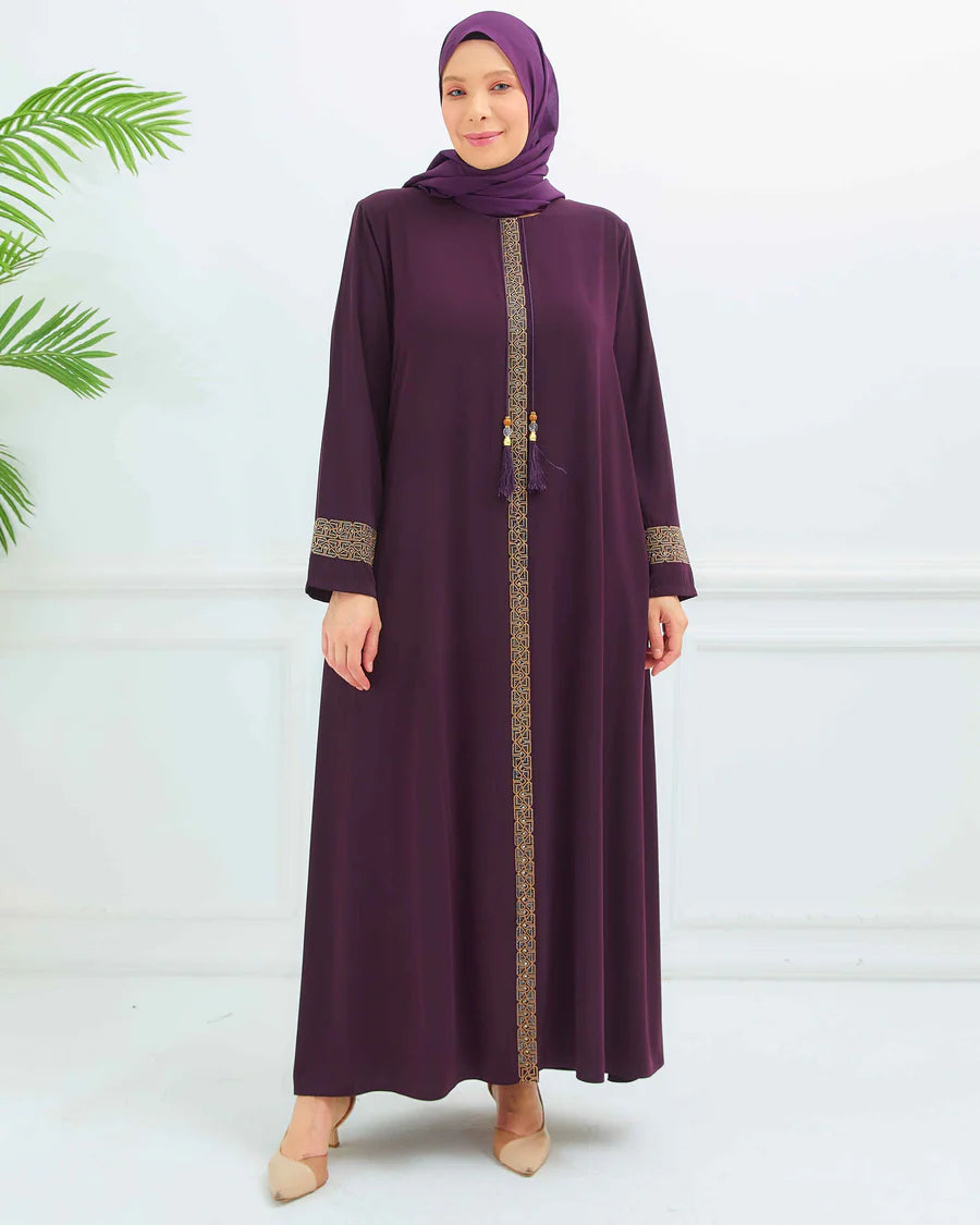 Zeenat Medina Silk abaya showcasing its flowing full-length design