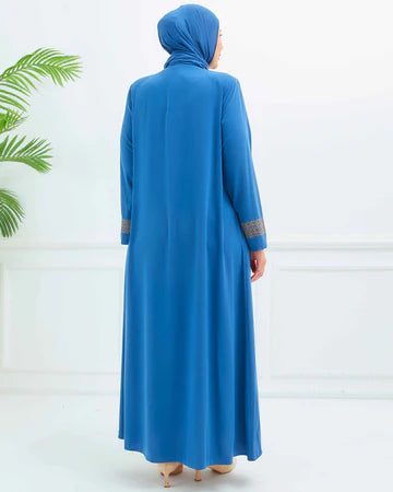 Zeenat open-front styling with the abaya worn as a modest overlay