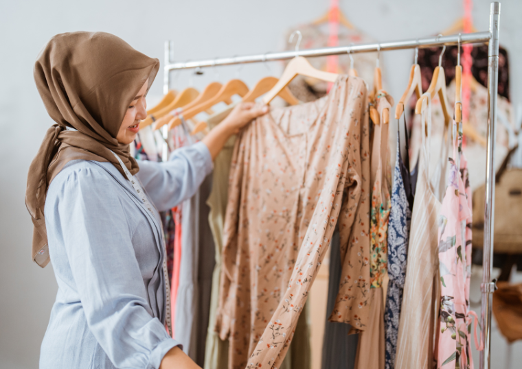 The Importance of Community: How Elegance Galleria Empowers Women