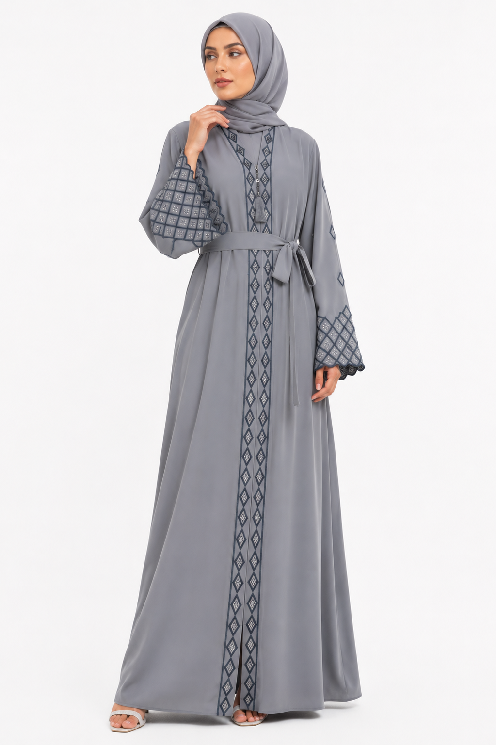 Mahnoor Abaya