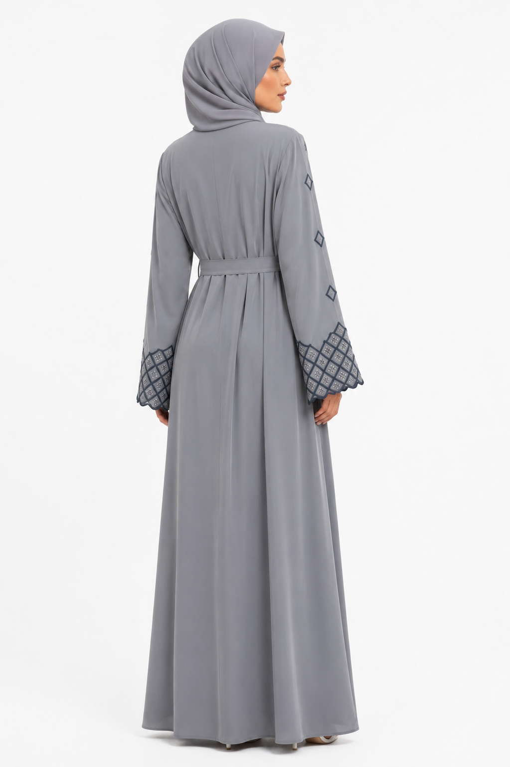 Mahnoor Abaya