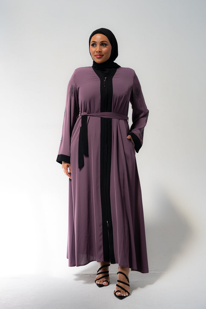 Kaukab Abaya