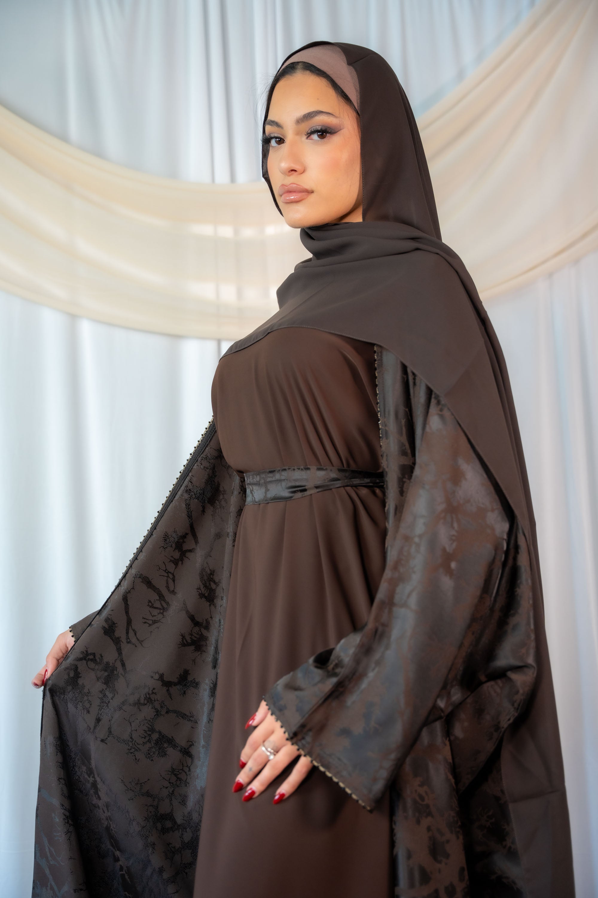 Basma Farasha Abaya