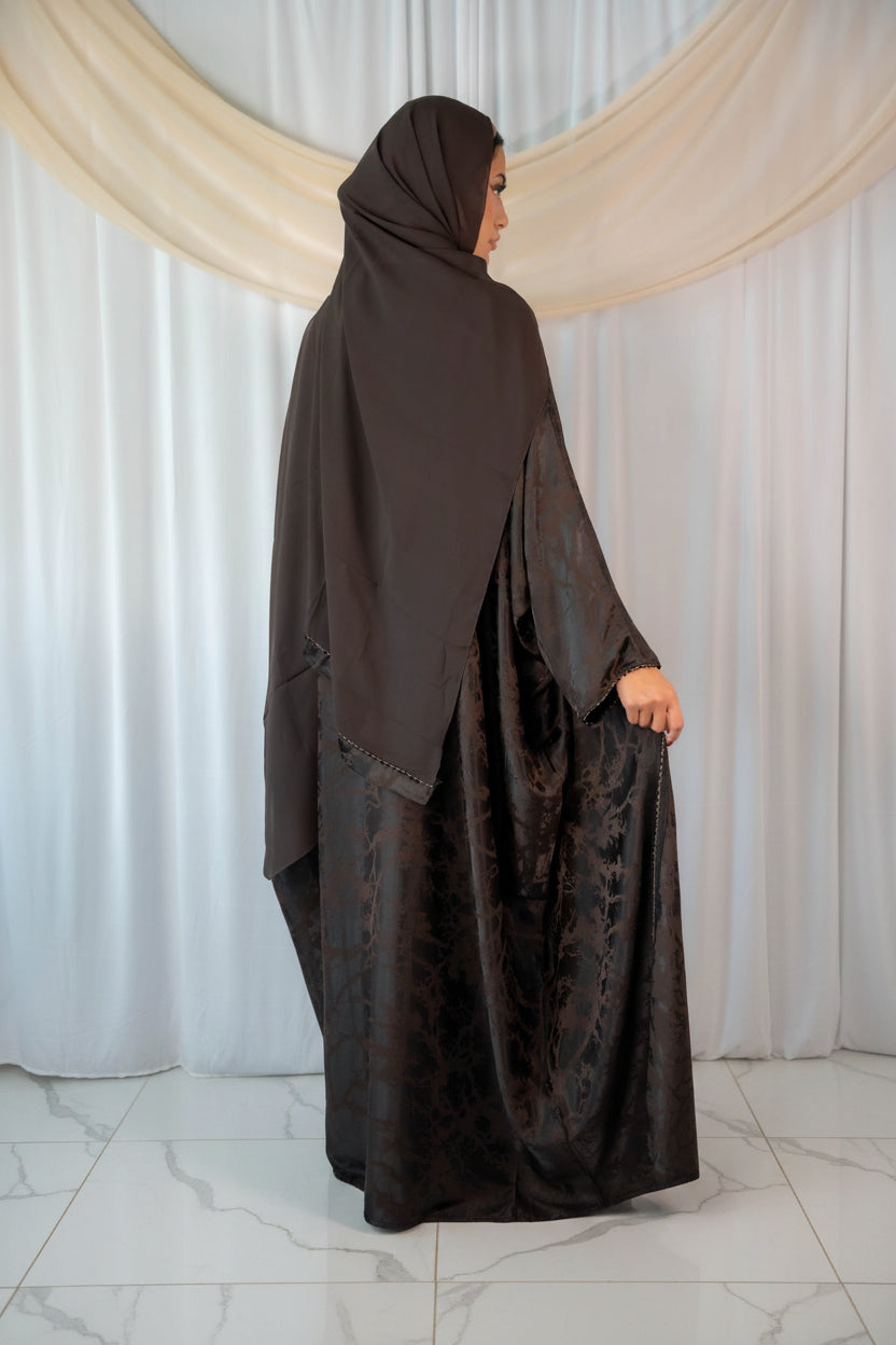 Basma Farasha Abaya