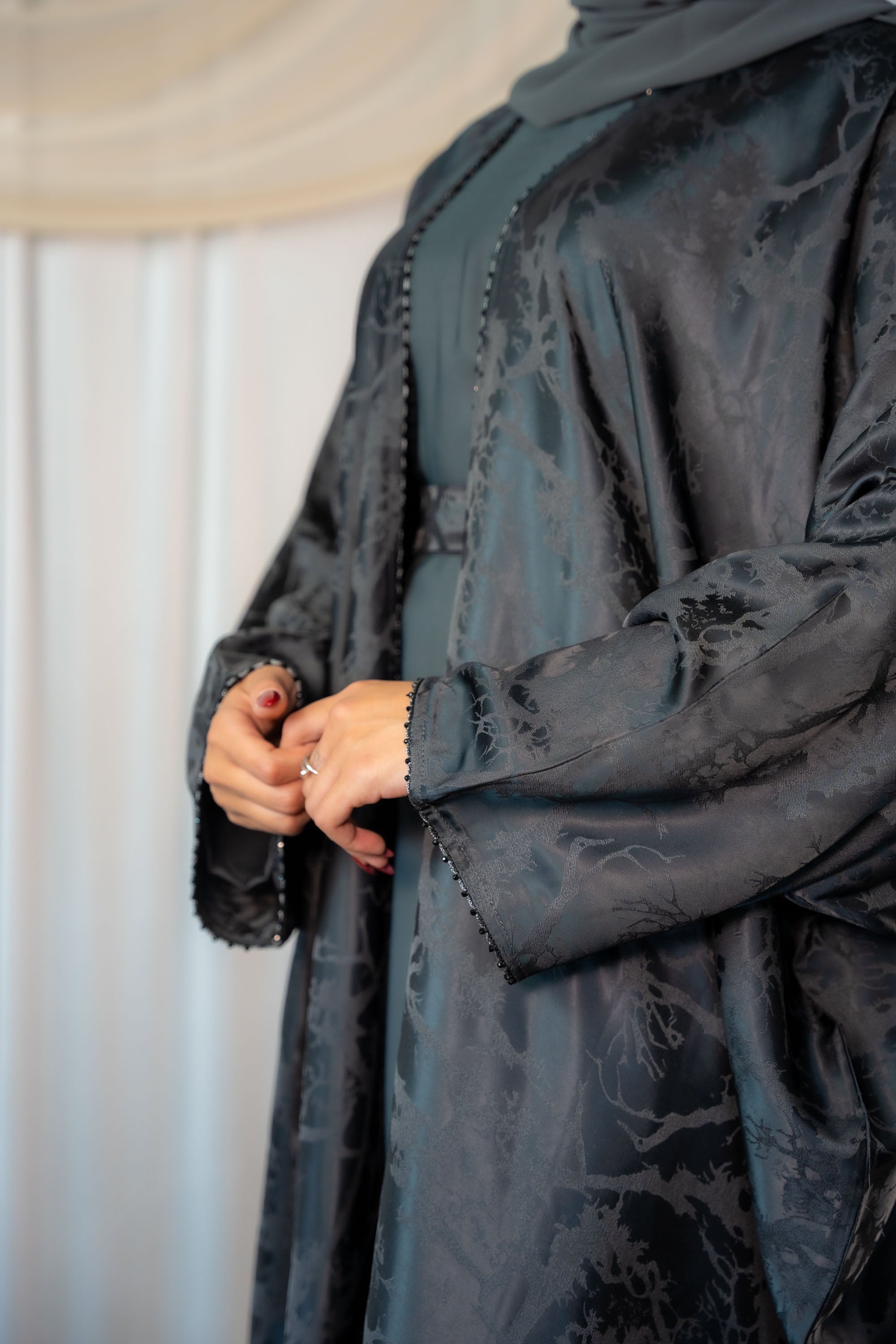 Basma Farasha Abaya