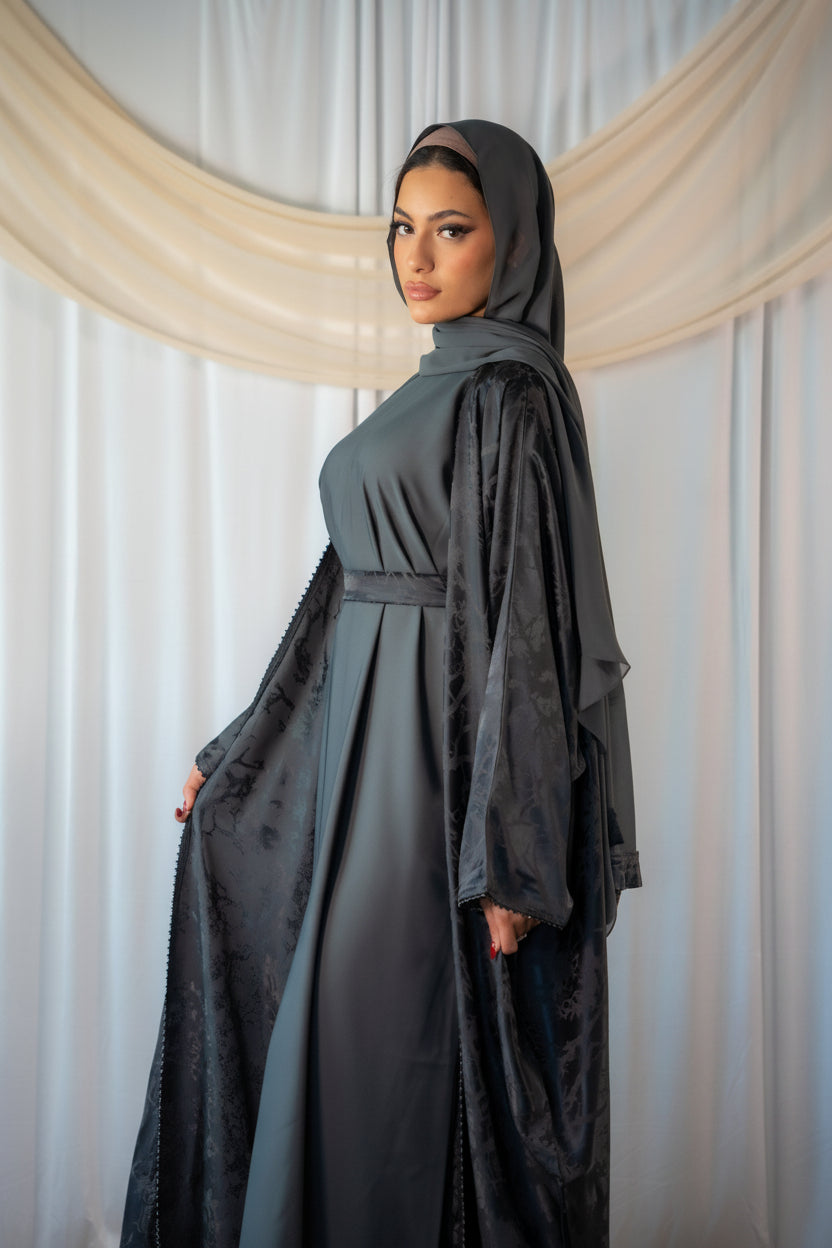 Basma Farasha Abaya