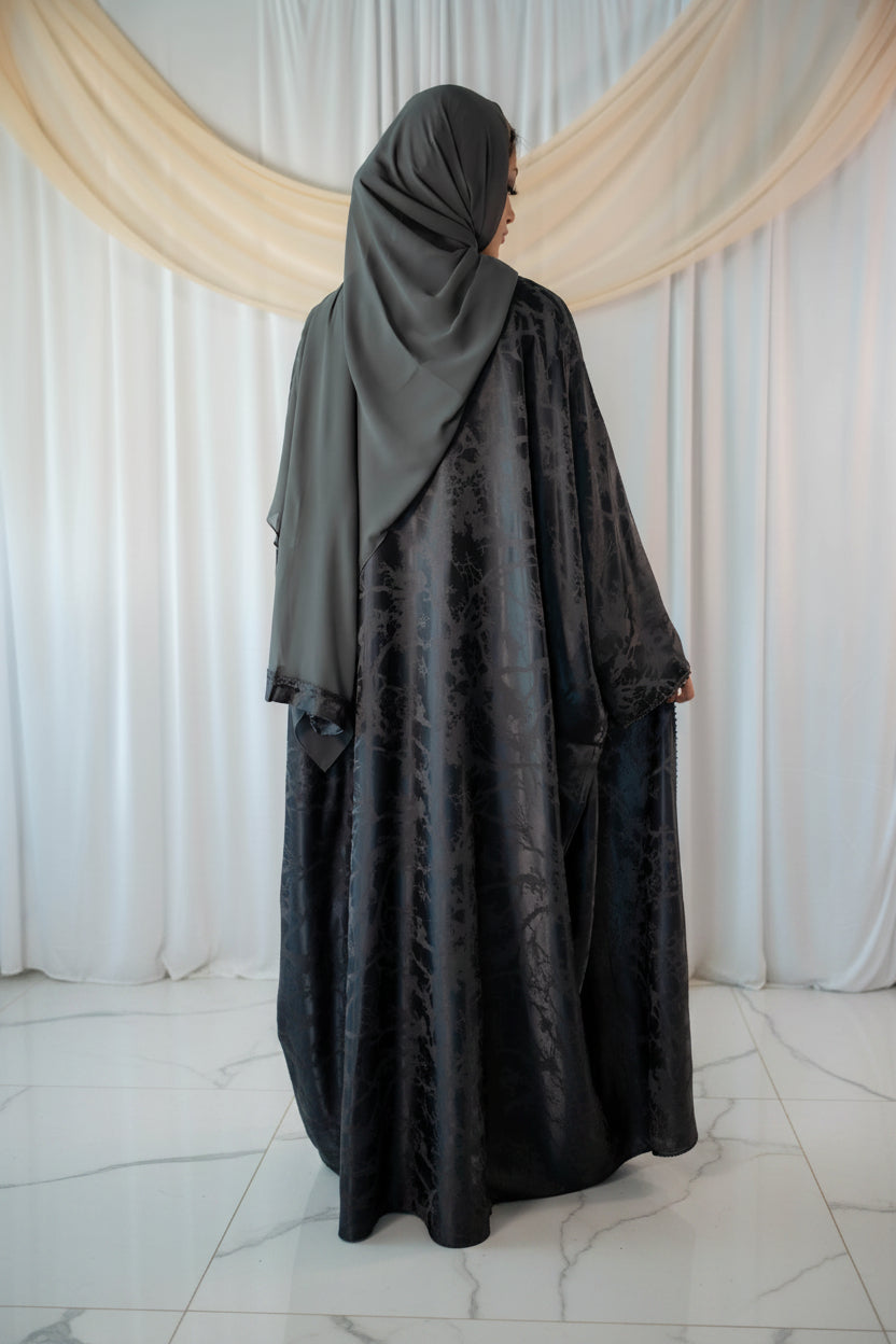 Basma Farasha Abaya