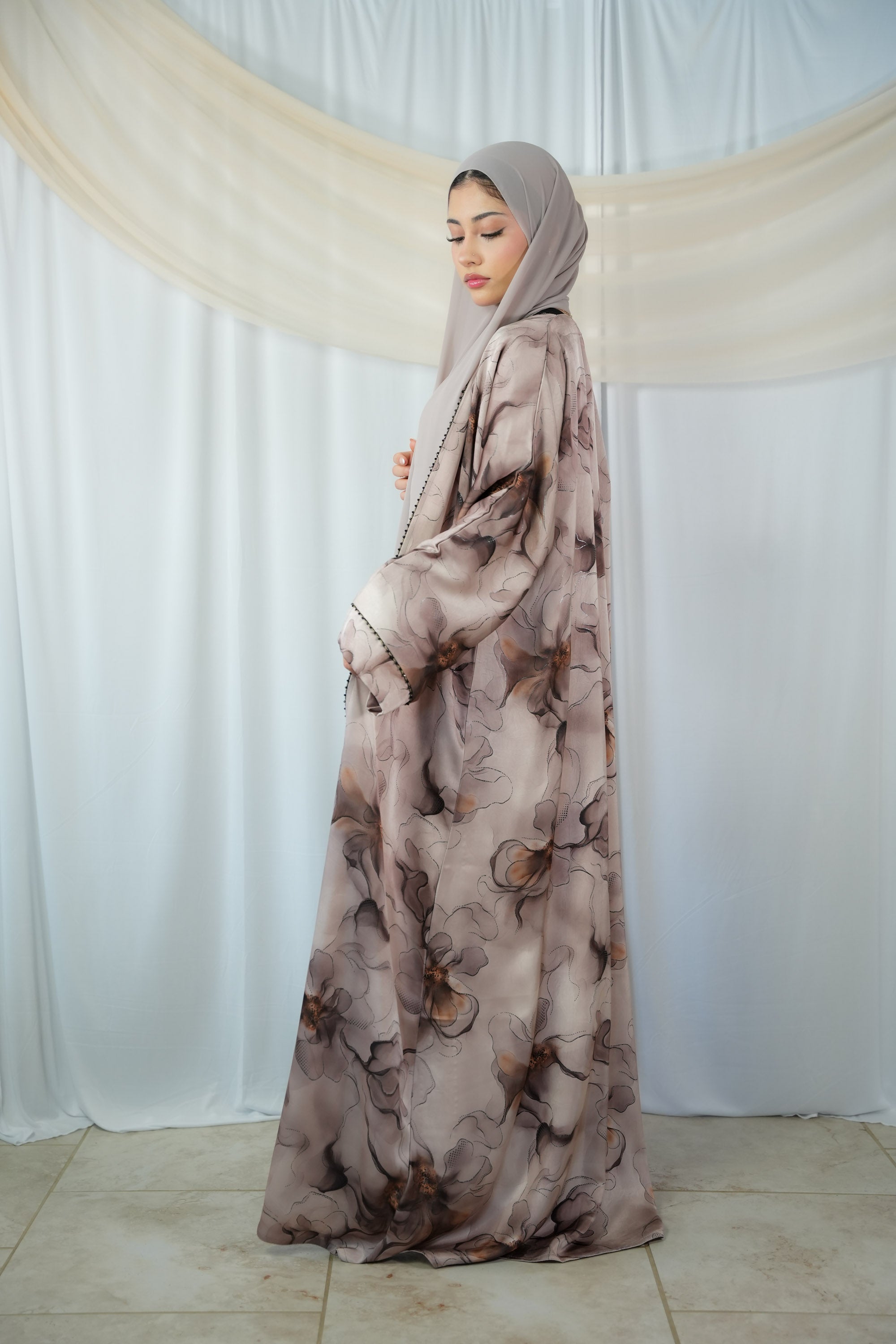 Sidra Abaya