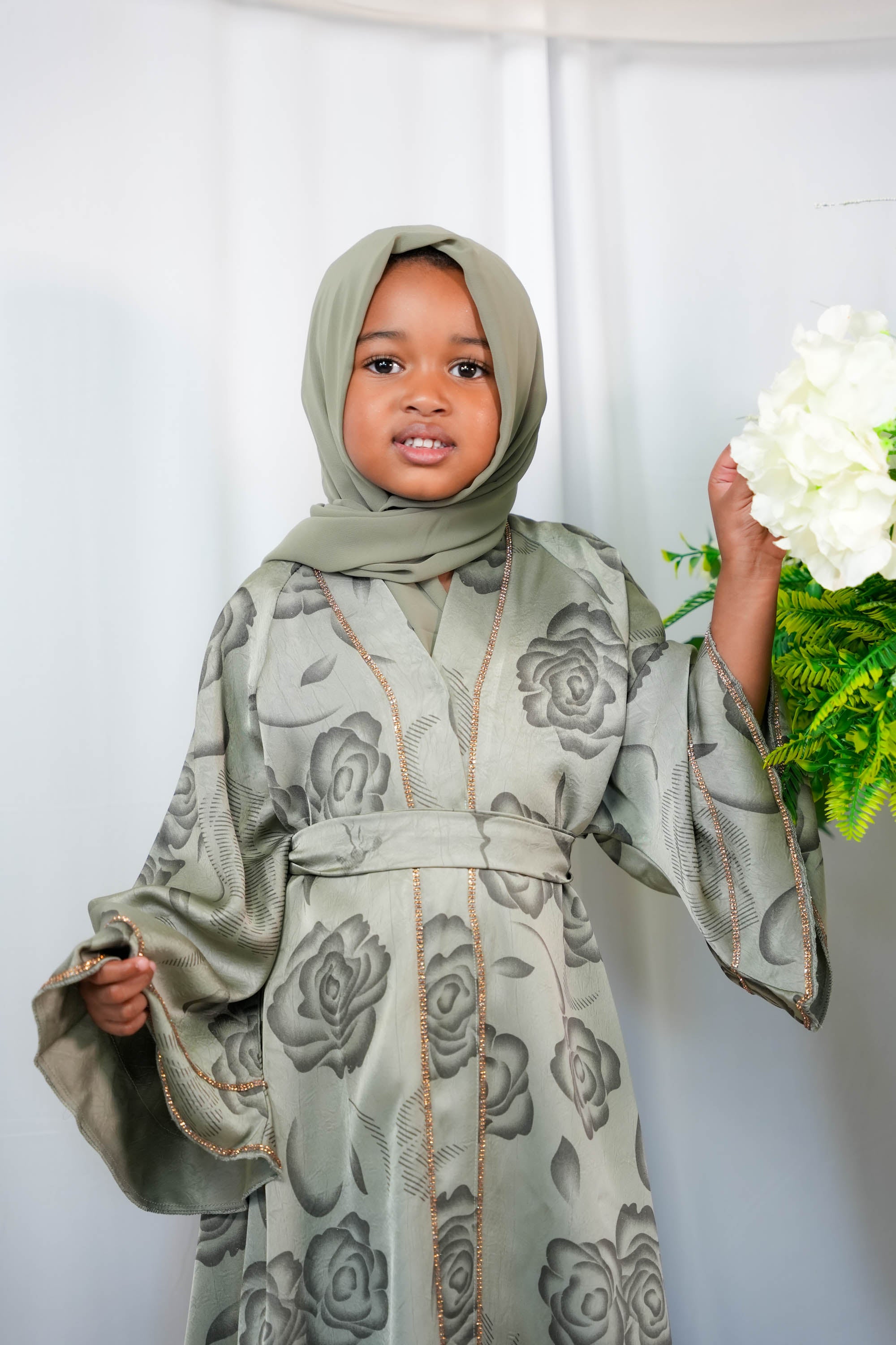 Nawra Mother-Daughter Set Abaya