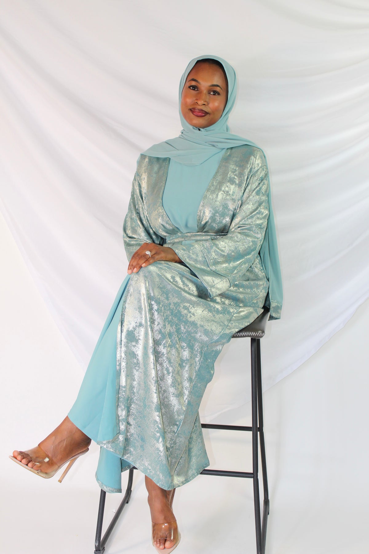 Hyran coat-style abaya with matching inner dress and hijab