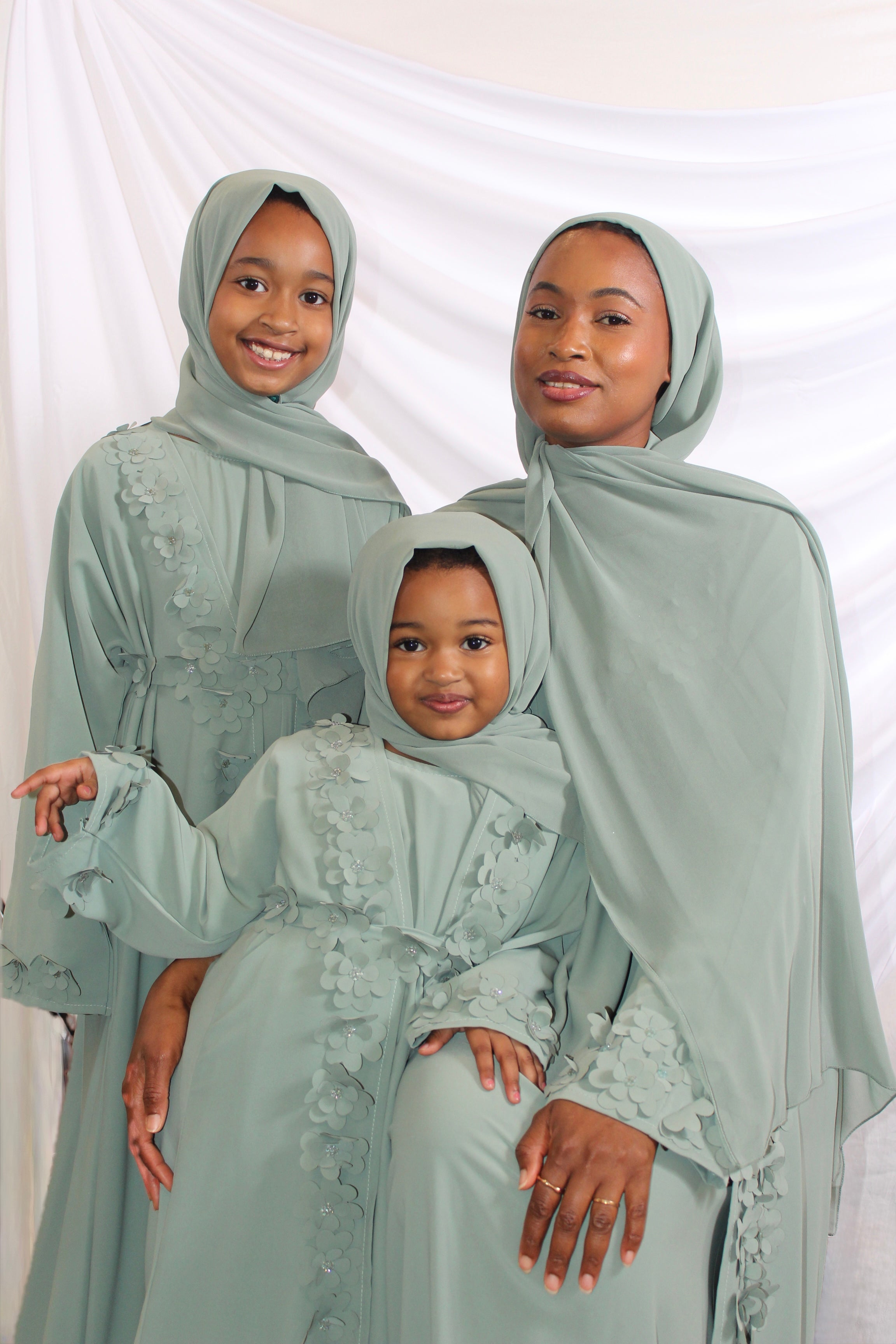 Kareema Mother And Daughter Abaya Set