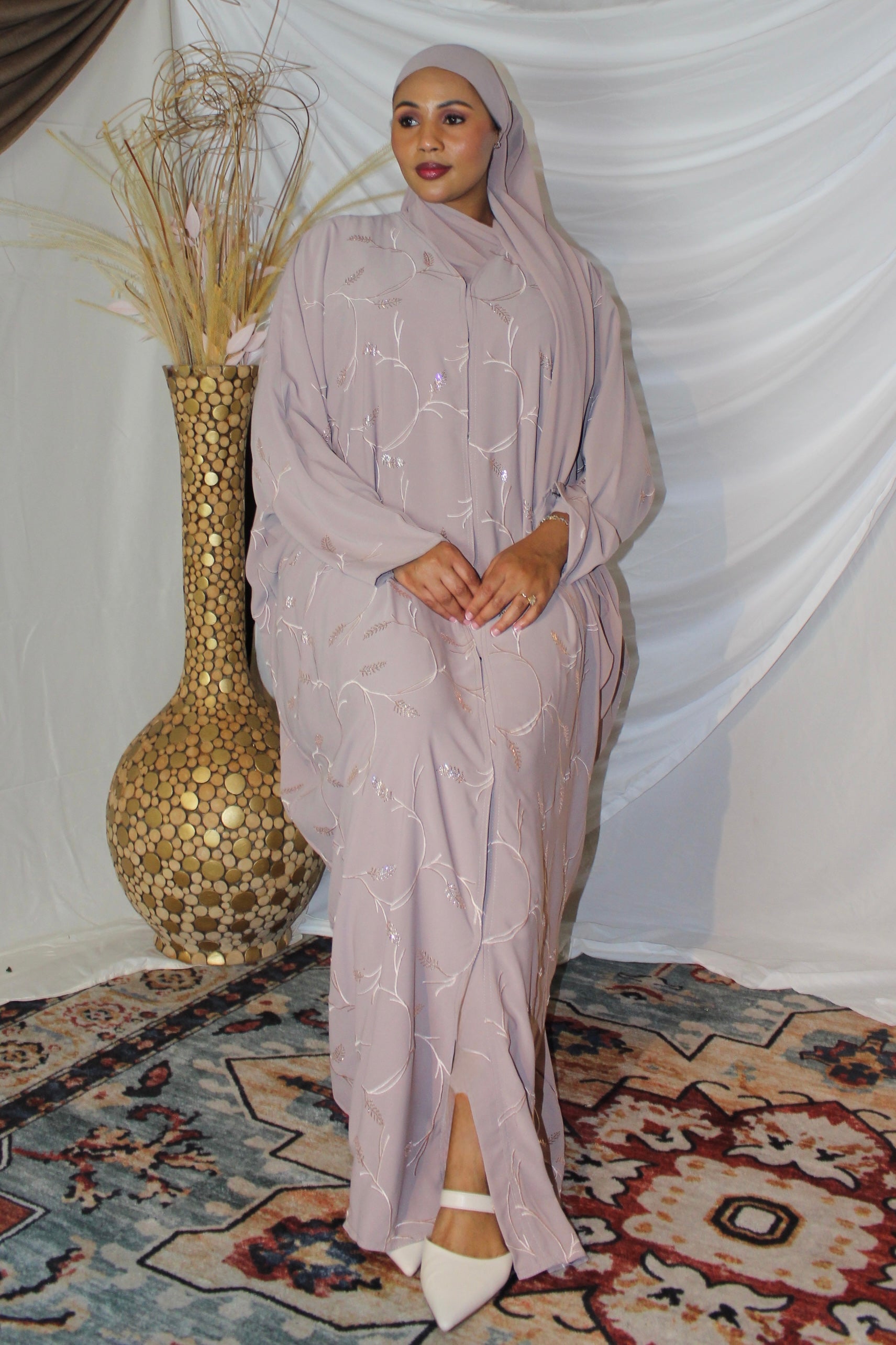 Abida Farasha Abaya