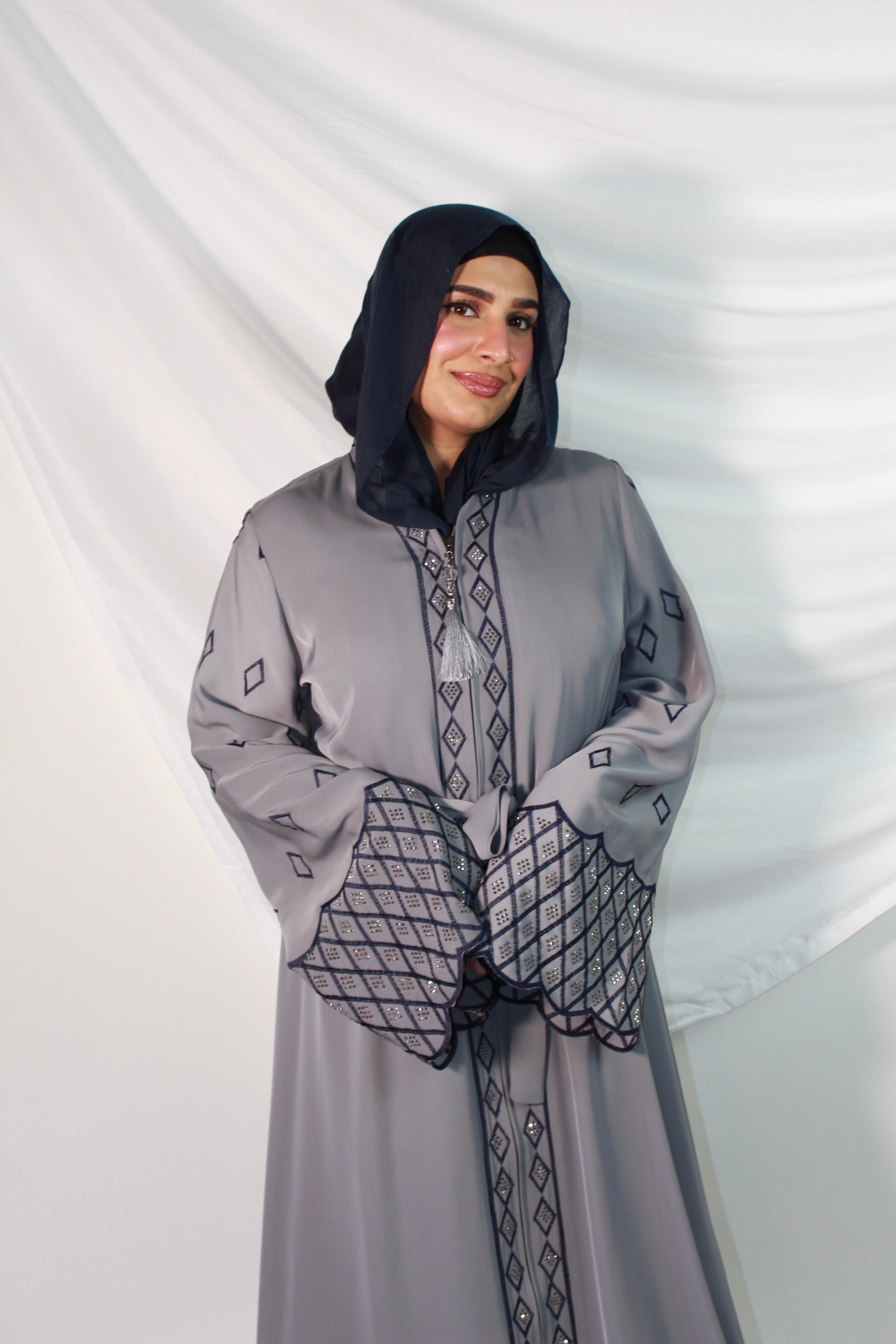 Mahnoor Abaya