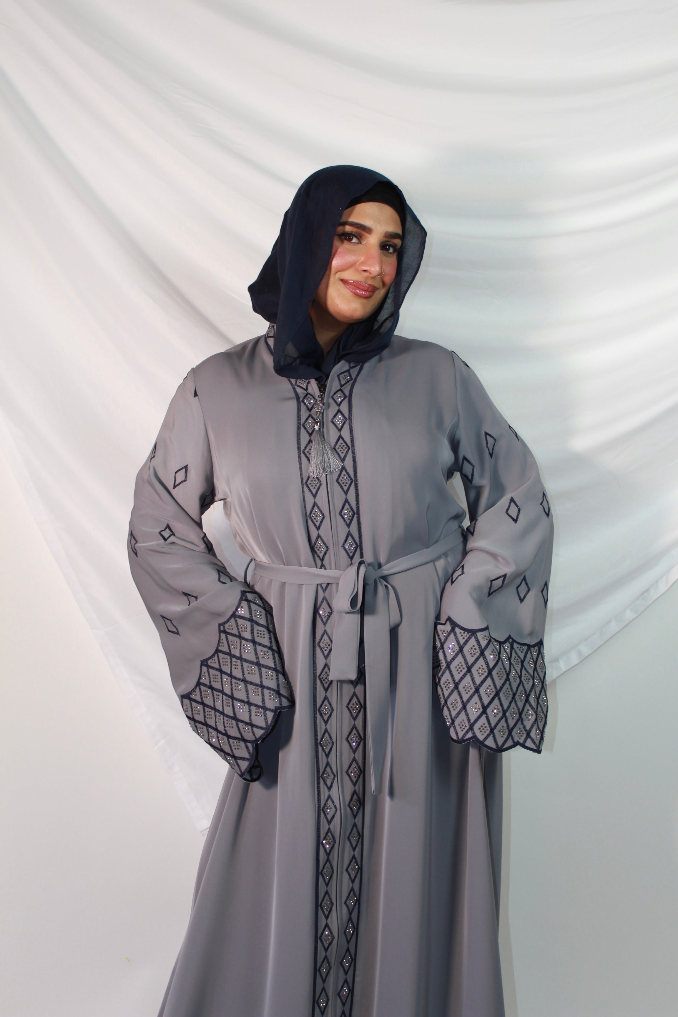 Mahnoor Abaya