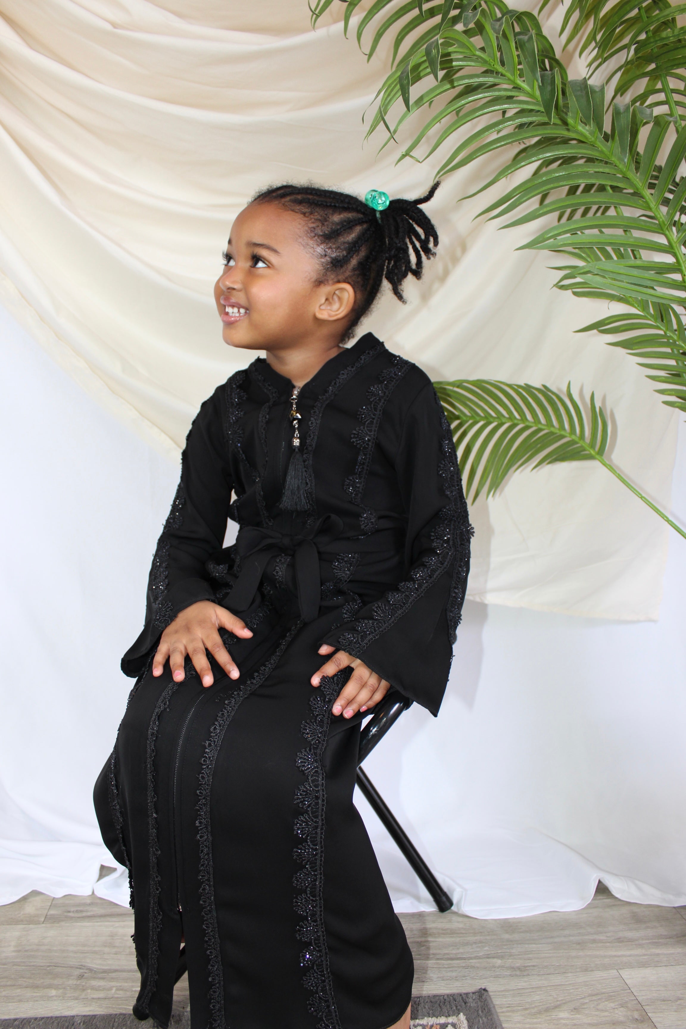 Enaaz Abaya
