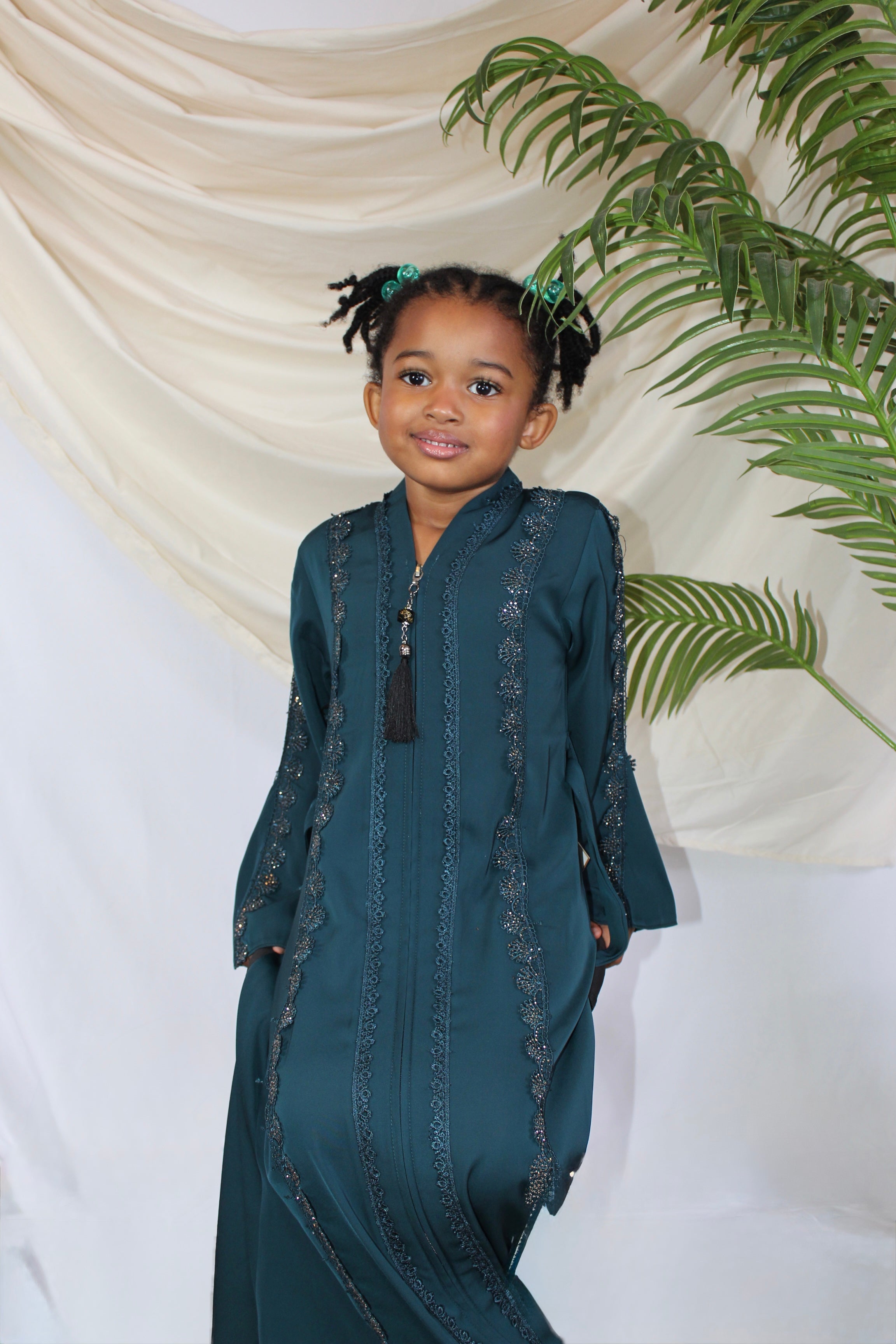Enaaz Abaya