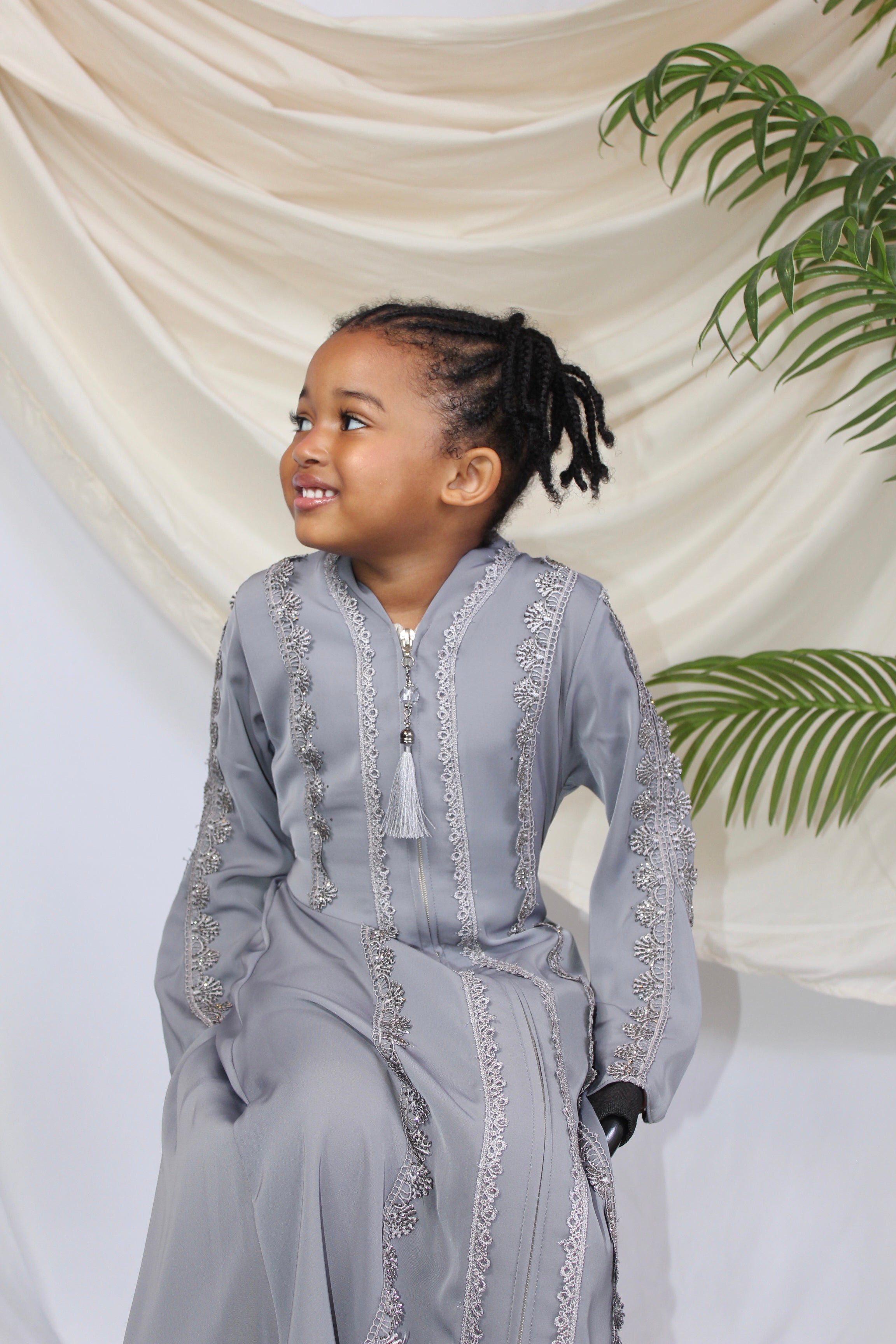 Enaaz Abaya
