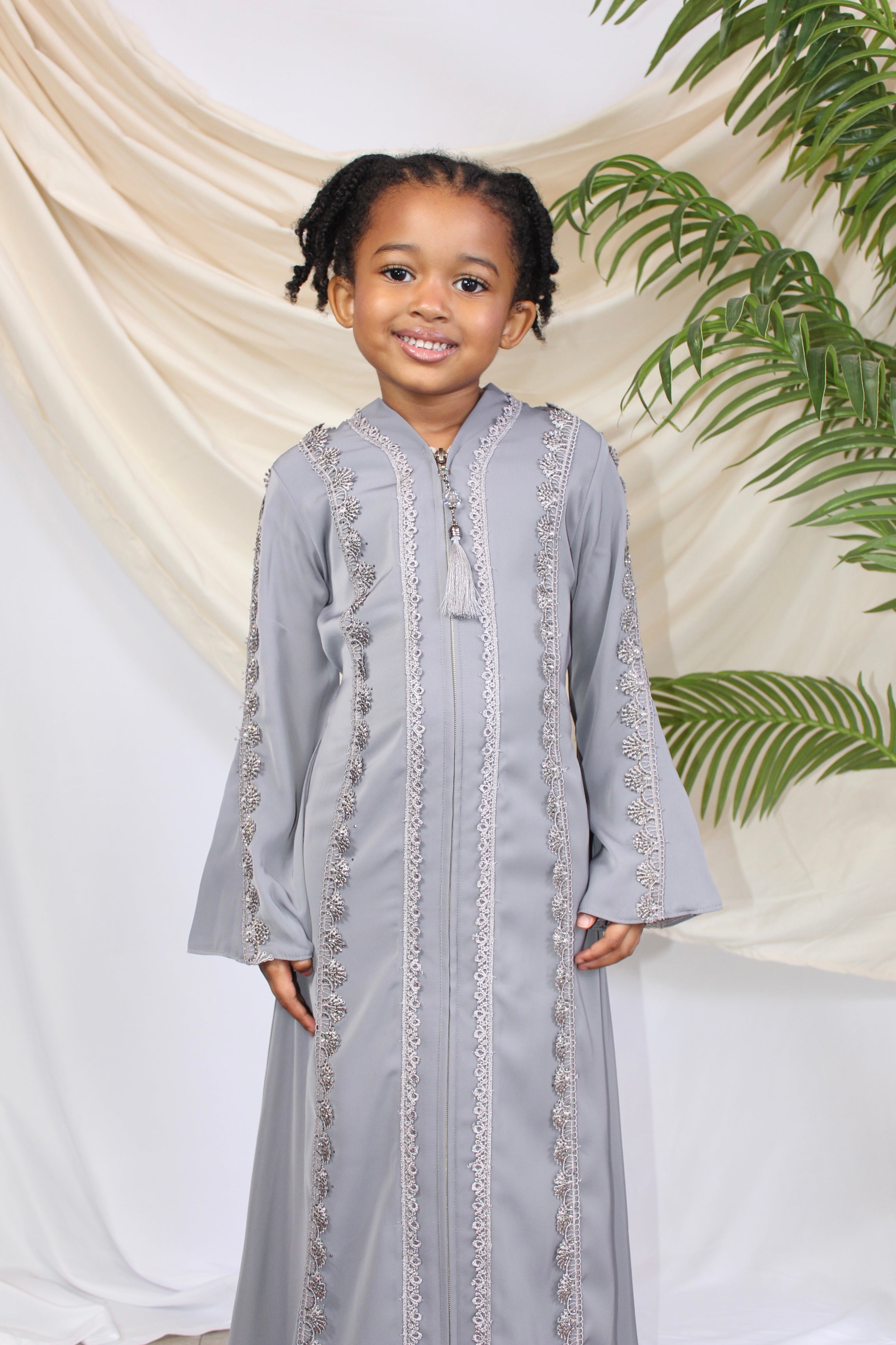 Enaaz Abaya