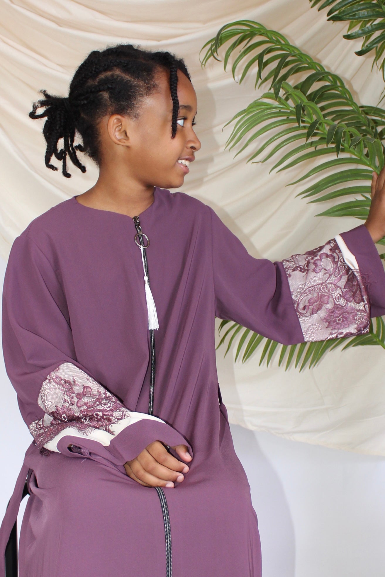 Amna Abaya
