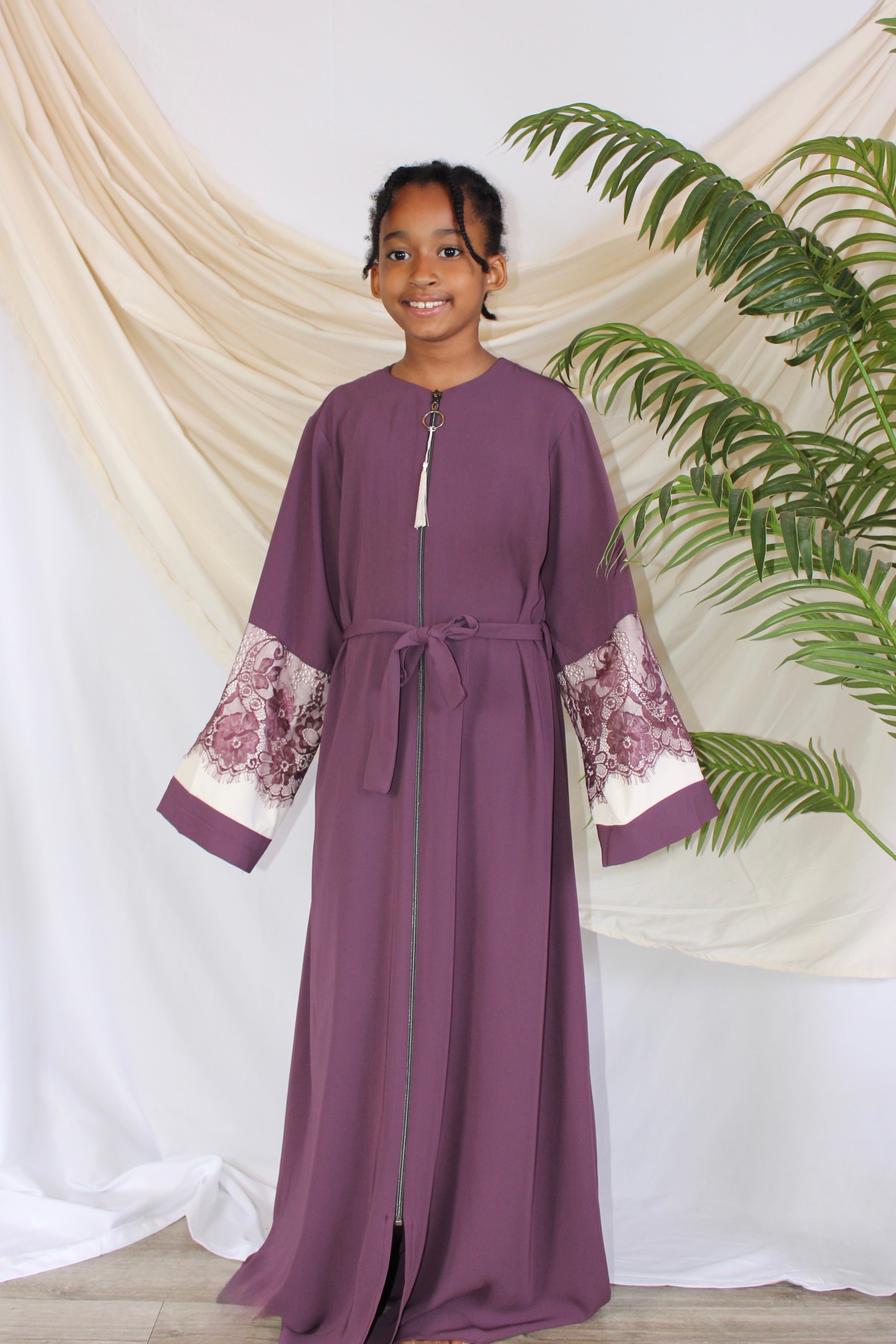 Amna Abaya