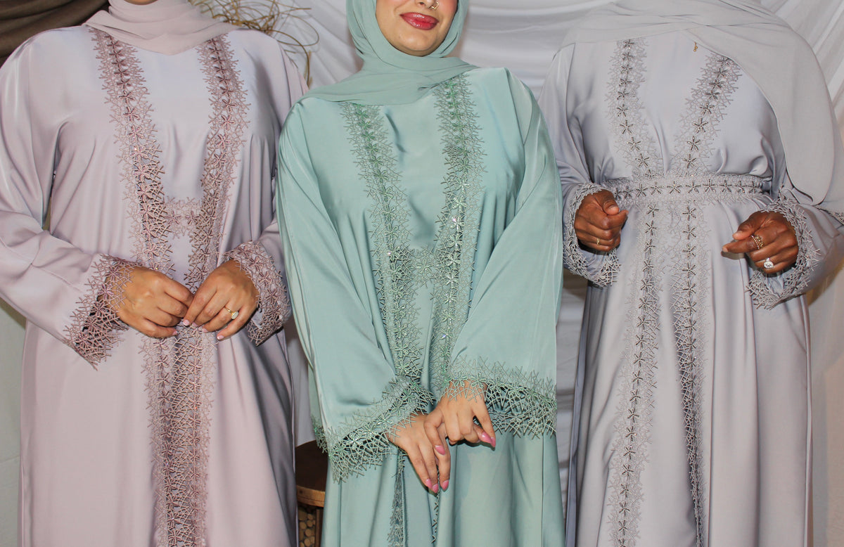 Latifah flowing outer coat with decorative lace borders