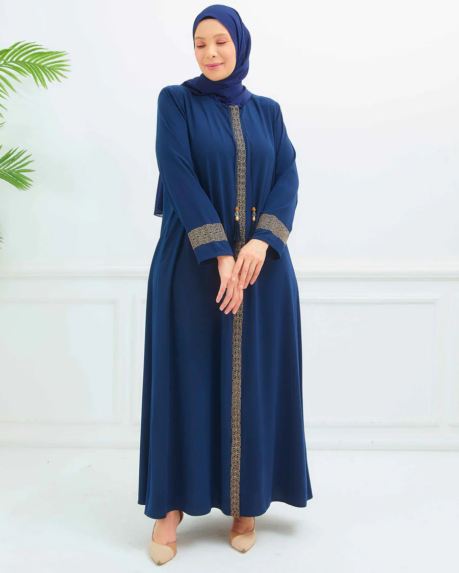 Zeenat Abaya