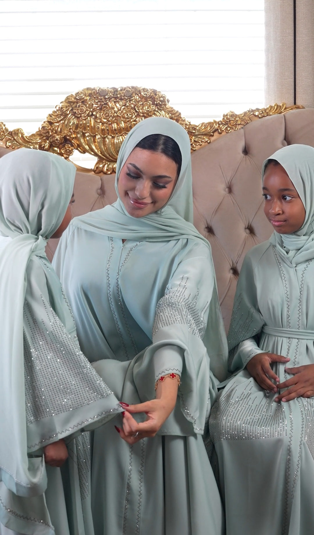 Sayara Mother & Daughter Abaya Set