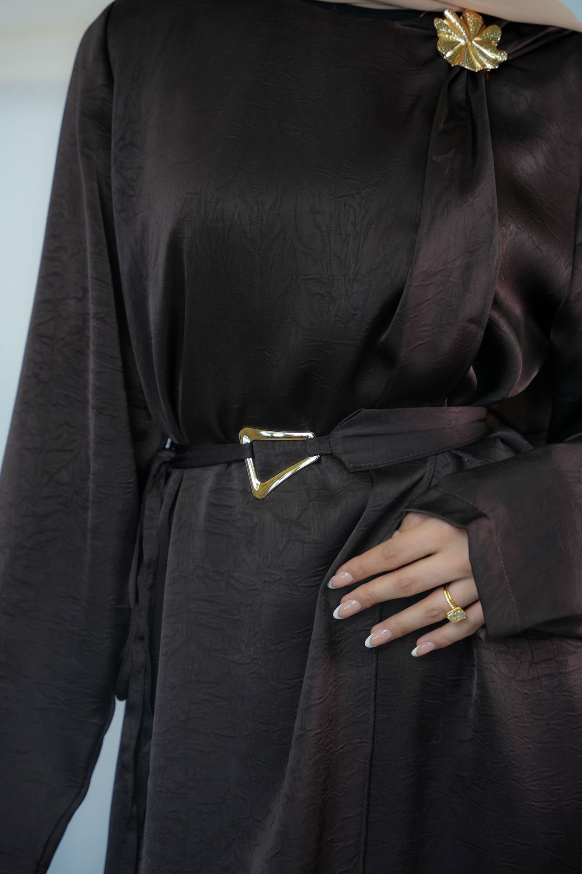 Shareefa satin tunic set with matching fabric waist belt black